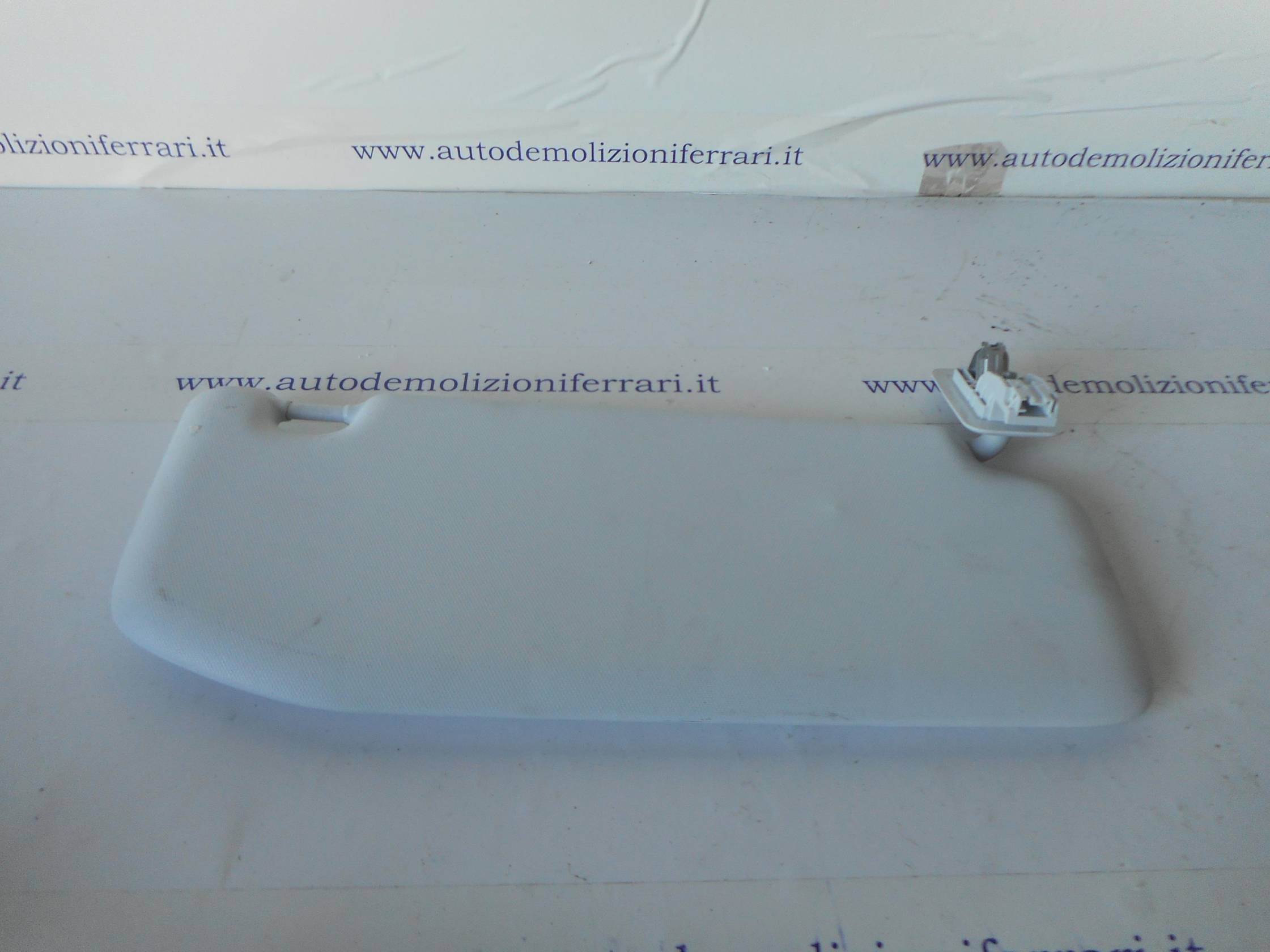 Aletta parasole parabrezza sx.